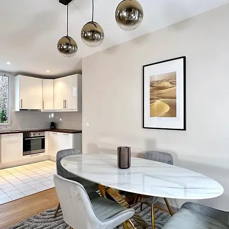 Spacious Flat Near Porte De Versailles Апартаменты *