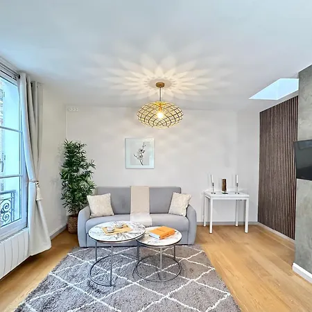 Spacious Flat Near Porte De Versailles Paris