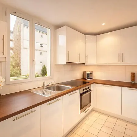 - Premium For 5 Near Montparnasse